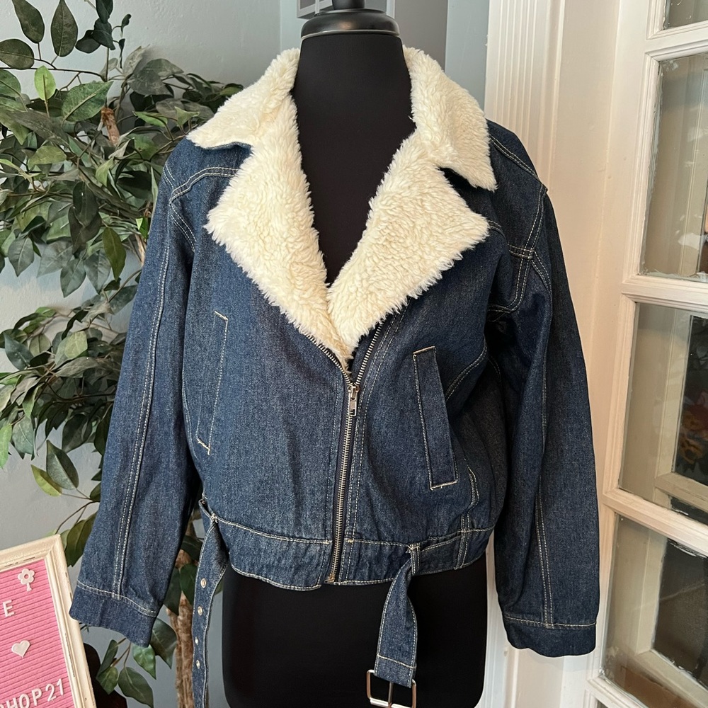 🧡💗 NastyGal Fleece Collar Jean Jacket